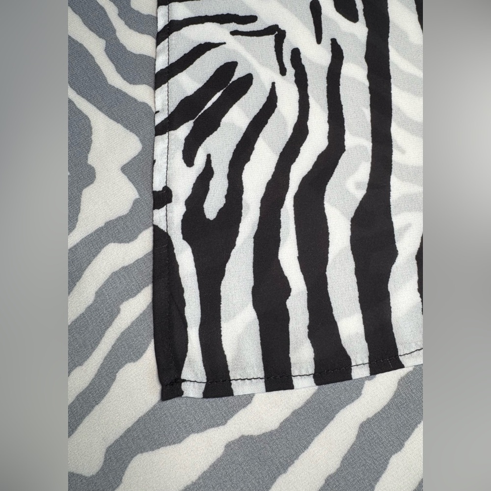 Zebra Print Spaghetti Strap Side Split Plunging Open Back Loose Fit Maxi Dress - Picture 14 of 14